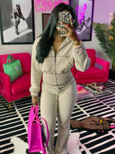 Load image into Gallery viewer, Solid color Waffle waist cinching long sleeved set AY3619