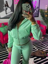 Load image into Gallery viewer, Solid color Waffle waist cinching long sleeved set AY3619