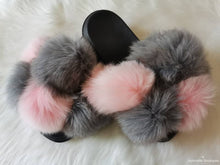 Load image into Gallery viewer, Hot selling fur ball slippers