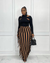 Load image into Gallery viewer, Fashion fringed skirts and trousers(AY1395)
