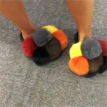 Load image into Gallery viewer, Hot selling fur ball slippers