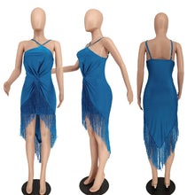 Load image into Gallery viewer, Sexy solid color hanging neck tassel dress AY2814
