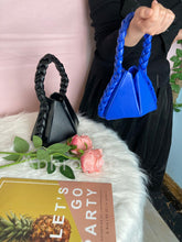 Load image into Gallery viewer, Fashion Petal Twist Braided Tote Bag（AB2067）
