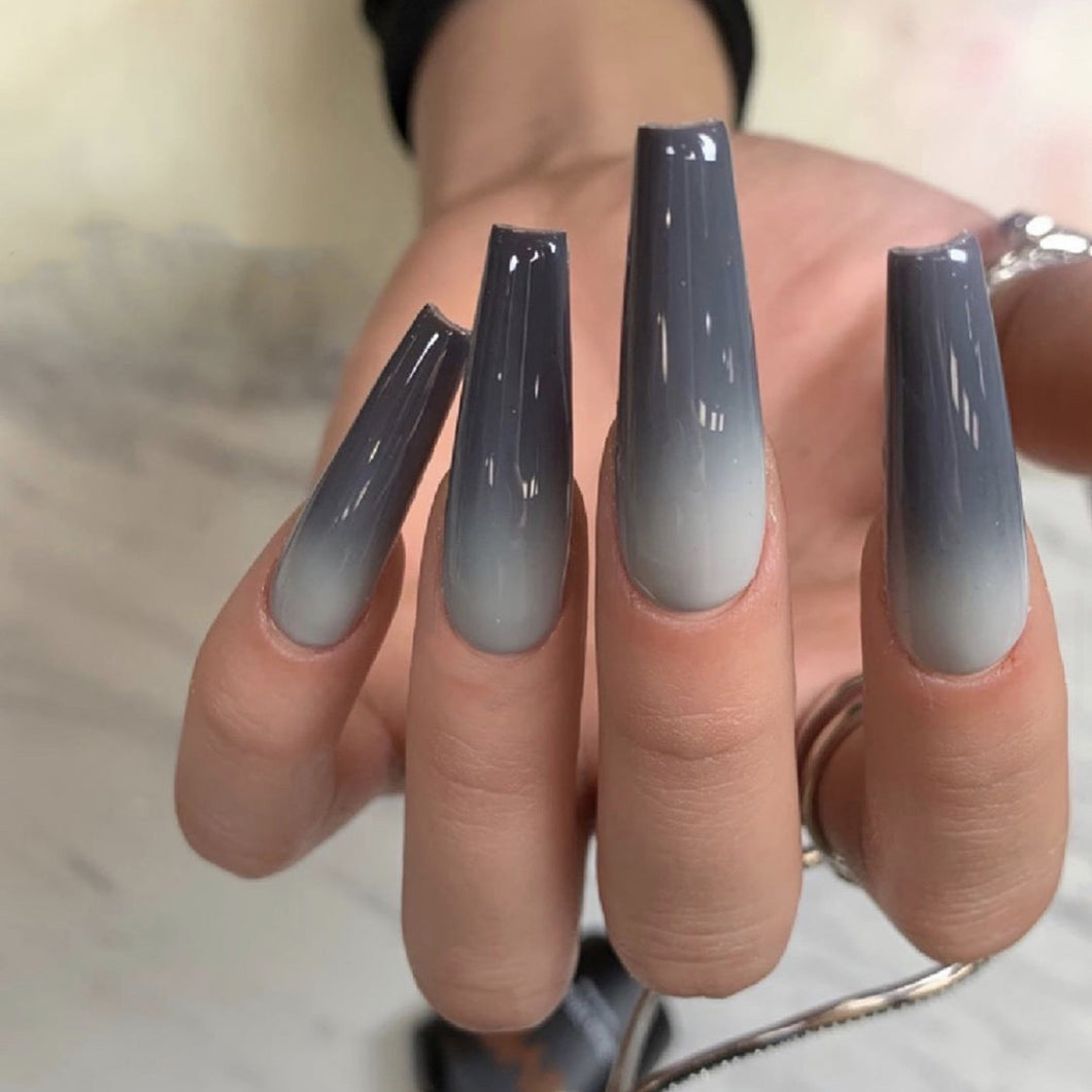 Gradient sexy fake nails set （1set=24 pcs）