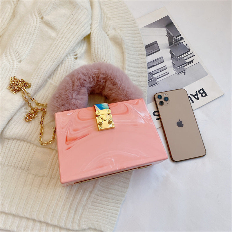 Fluffy hand-held acrylic box bag with foreign chain（AB2105）
