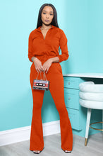 Load image into Gallery viewer, Fashion casual solid color flared pants suit（AY1296）
