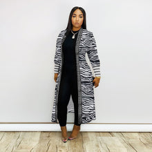 Load image into Gallery viewer, Fashion Threaded Sleeve Printed Cardigan （AY1460）
