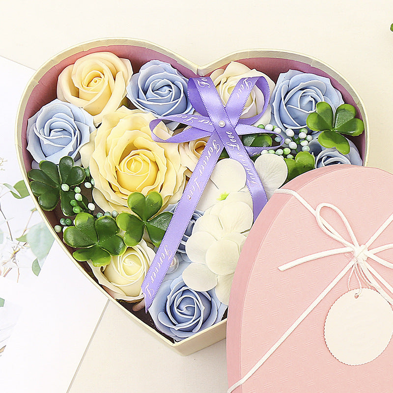 Valentine's Day Christmas Soap Flower Rose Bouquet Heart-shaped Gift Box（AE4087）