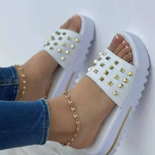 Load image into Gallery viewer, Fashion thick bottom round head rivet women&#39;s slippers HPSD214
