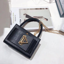Load image into Gallery viewer, Fashion triangle metal messenger mini bag（AB2041）
