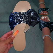 Load image into Gallery viewer, Printed bow slippers SY0109
