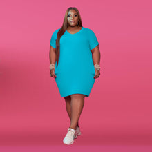 Load image into Gallery viewer, Plus size round neck solid color dress AY1044

